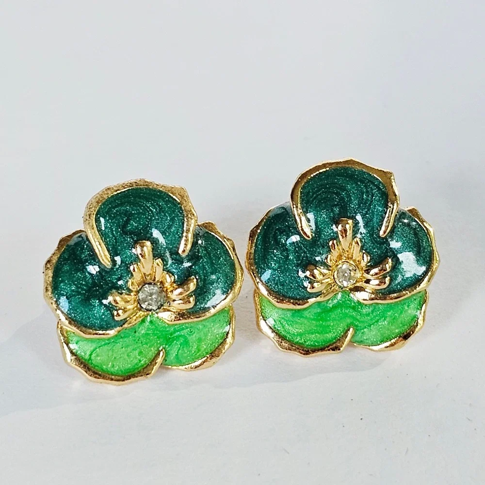 Vtg Pansy Flower‎ Stud Earrings Green Enamel Rhinestone Cottagecore Botanical